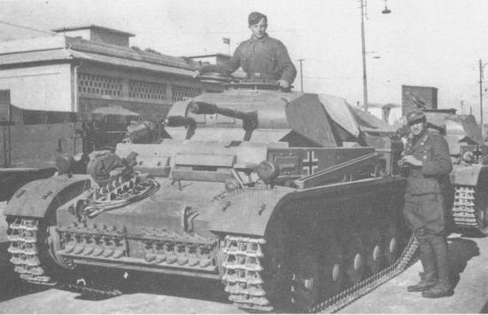 Иллюстрация к книге — Немецкие танки в бою [i_201.jpg]