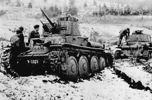 Иллюстрация к книге — Славянская броня Гитлера [i_099.jpg]