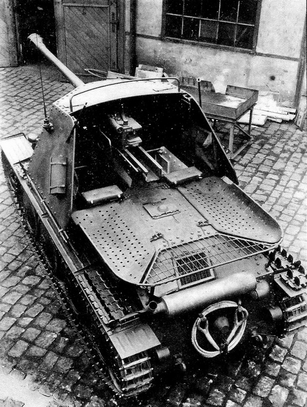 Иллюстрация к книге — Славянская броня Гитлера [i_120.jpg]