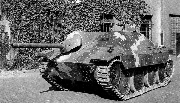 Иллюстрация к книге — Славянская броня Гитлера [i_150.jpg]