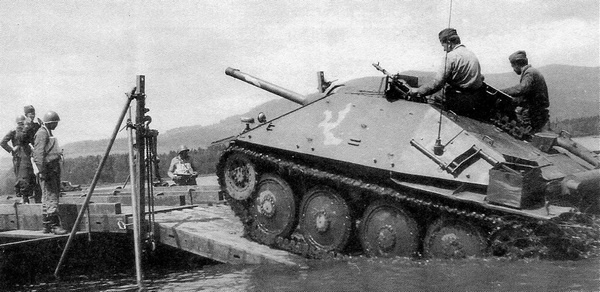 Иллюстрация к книге — Славянская броня Гитлера [i_161.jpg]