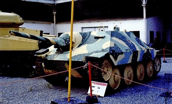 Иллюстрация к книге — Славянская броня Гитлера [i_205.jpg]