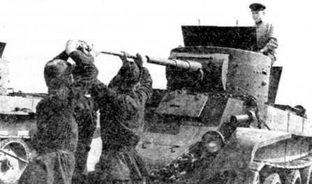 Иллюстрация к книге — Советские танки в бою. От Т-26 до ИС-2 [i_057.jpg]