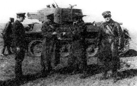 Иллюстрация к книге — Советские танки в бою. От Т-26 до ИС-2 [i_059.jpg]