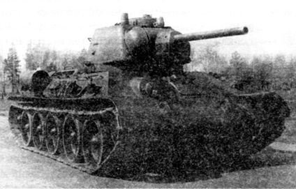 Иллюстрация к книге — Советские танки в бою. От Т-26 до ИС-2 [i_116.jpg]