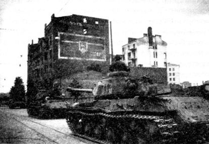 Иллюстрация к книге — Советские танки в бою. От Т-26 до ИС-2 [i_155.jpg]