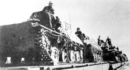 Иллюстрация к книге — Советские танки в бою. От Т-26 до ИС-2 [i_166.jpg]