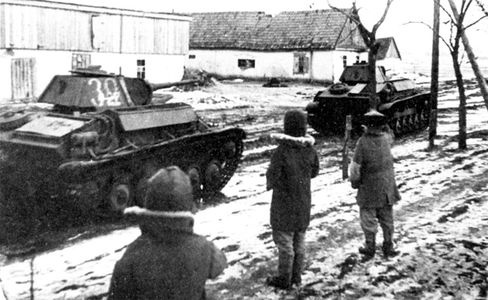 Иллюстрация к книге — Советские танки в бою. От Т-26 до ИС-2 [i_186.jpg]