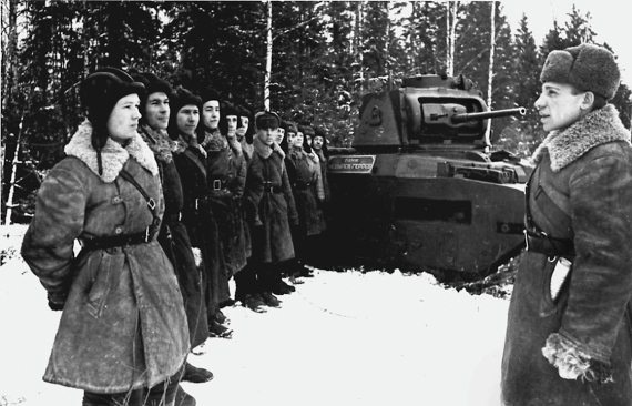 Иллюстрация к книге — Танковые асы Второй Мировой [i_043.jpg]