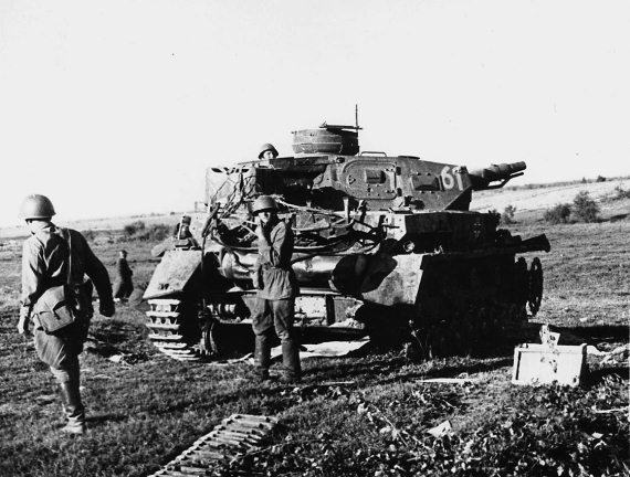 Иллюстрация к книге — Танковые асы Второй Мировой [i_049.jpg]