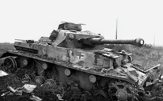 Иллюстрация к книге — Танковые асы Второй Мировой [i_083.jpg]