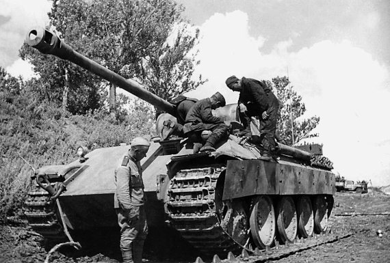 Иллюстрация к книге — Танковые асы Второй Мировой [i_113.jpg]