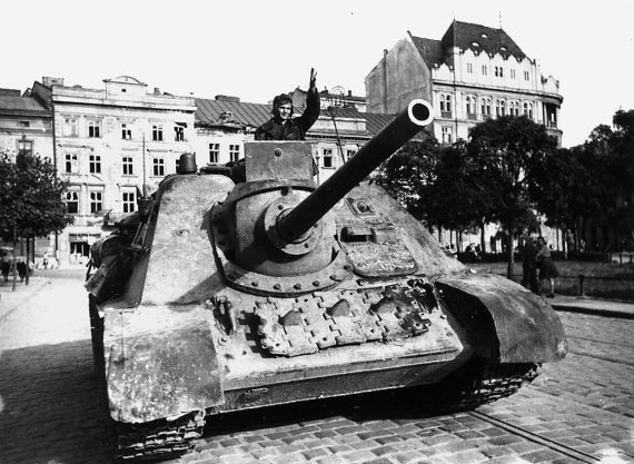 Иллюстрация к книге — Танковые асы Второй Мировой [i_131.jpg]