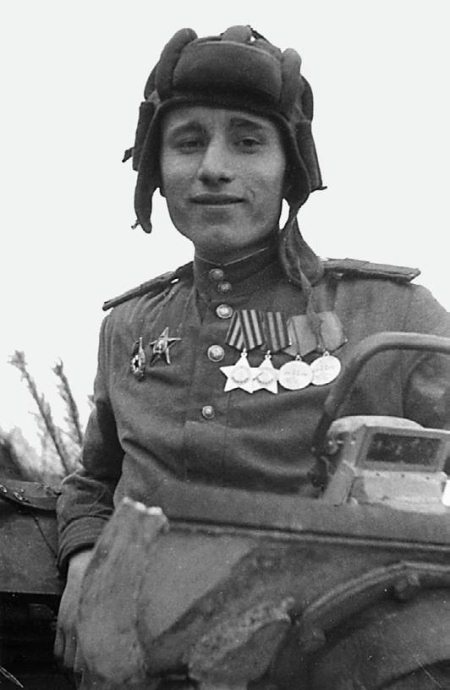 Иллюстрация к книге — Танковые асы Второй Мировой [i_144.jpg]