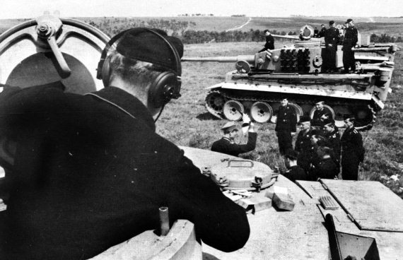 Иллюстрация к книге — Танковые асы Второй Мировой [i_176.jpg]