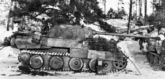 Иллюстрация к книге — Танковые асы Второй Мировой [i_253.jpg]