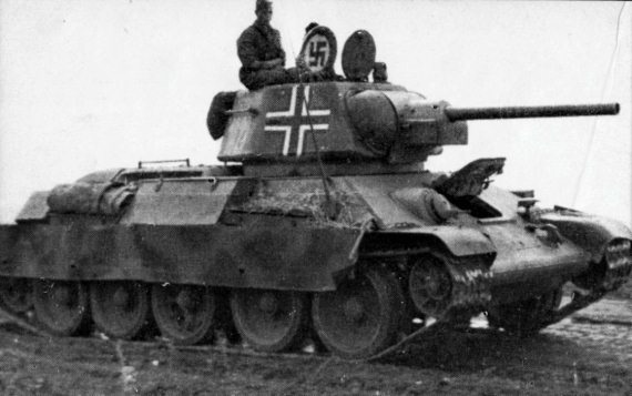 Иллюстрация к книге — Танковые асы Второй Мировой [i_255.jpg]