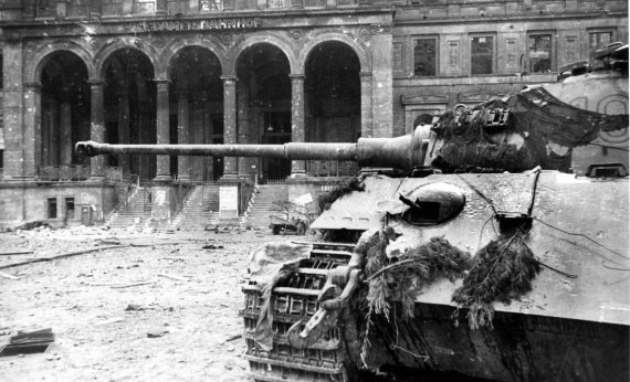 Иллюстрация к книге — Танковые асы Второй Мировой [i_258.jpg]