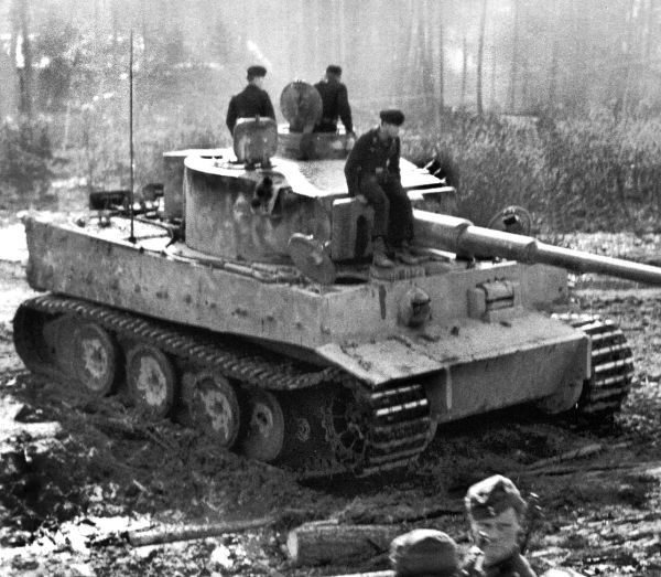 Иллюстрация к книге — Танковые асы Гитлера [i_031.jpg]