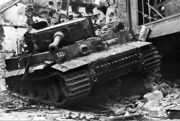 Иллюстрация к книге — Танковые асы Гитлера [i_088.jpg]