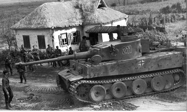 Иллюстрация к книге — Танковые асы Гитлера [i_113.jpg]