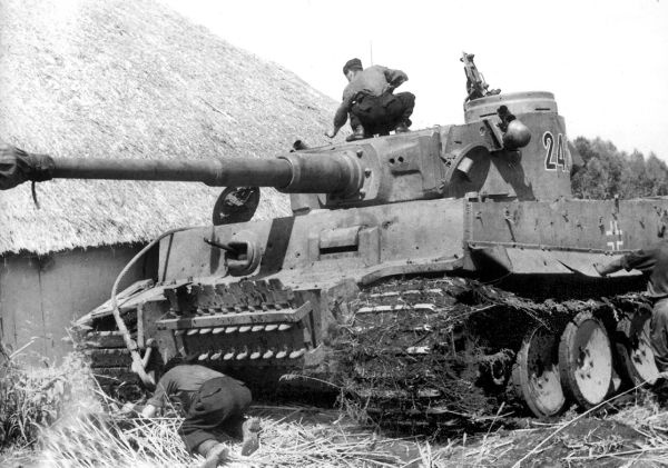 Иллюстрация к книге — Танковые асы Гитлера [i_114.jpg]