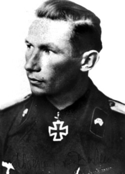 Иллюстрация к книге — Танковые асы Гитлера [i_124.jpg]