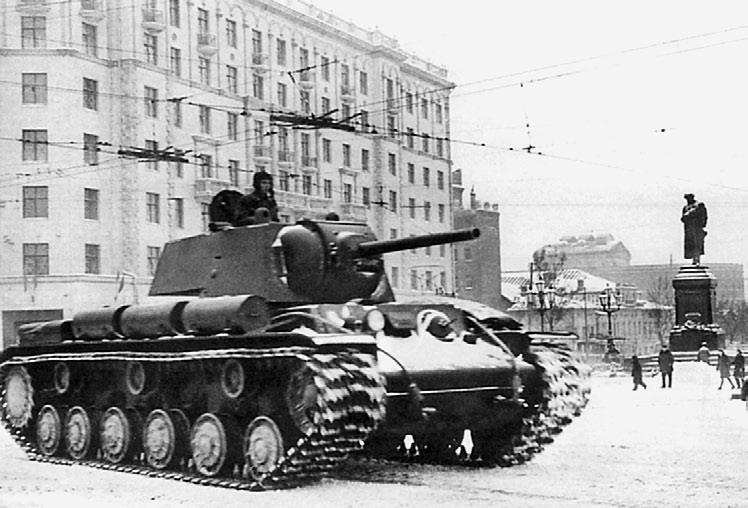 Иллюстрация к книге — Танковые асы Сталина [i_028.jpg]