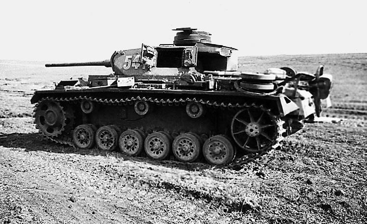 Иллюстрация к книге — Танковые асы Сталина [i_075.jpg]