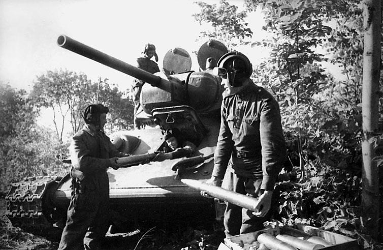 Иллюстрация к книге — Танковые асы Сталина [i_106.jpg]