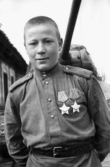 Иллюстрация к книге — Танковые асы Сталина [i_125.jpg]