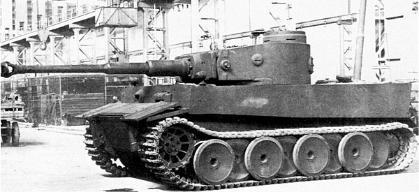 Иллюстрация к книге — Тяжелый танк «Тигр». Смертельное оружие Рейха [i_015.jpg]