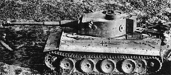 Иллюстрация к книге — Тяжелый танк «Тигр». Смертельное оружие Рейха [i_032.jpg]