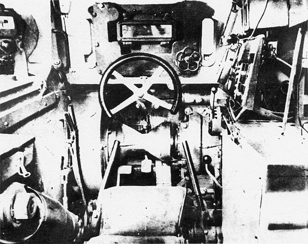 Иллюстрация к книге — Тяжелый танк «Тигр». Смертельное оружие Рейха [i_035.jpg]