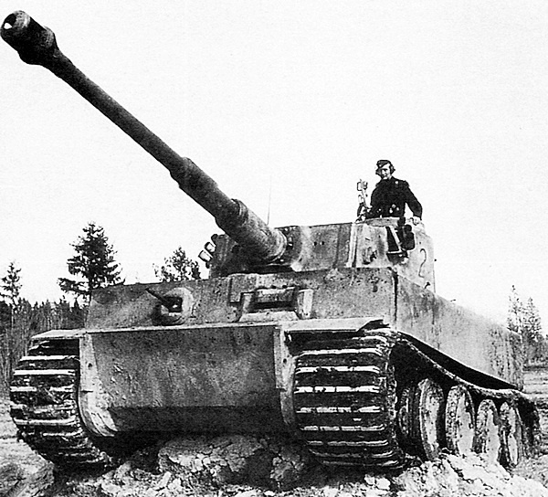 Иллюстрация к книге — Тяжелый танк «Тигр». Смертельное оружие Рейха [i_056.jpg]