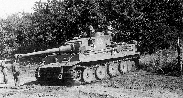 Иллюстрация к книге — Тяжелый танк «Тигр». Смертельное оружие Рейха [i_079.jpg]