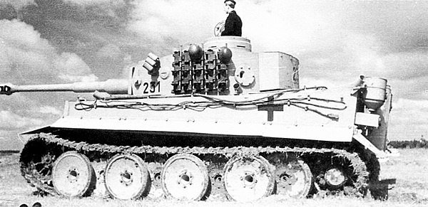 Иллюстрация к книге — Тяжелый танк «Тигр». Смертельное оружие Рейха [i_090.jpg]