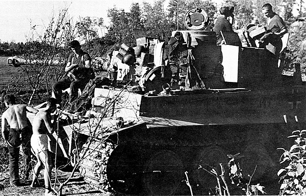 Иллюстрация к книге — Тяжелый танк «Тигр». Смертельное оружие Рейха [i_093.jpg]