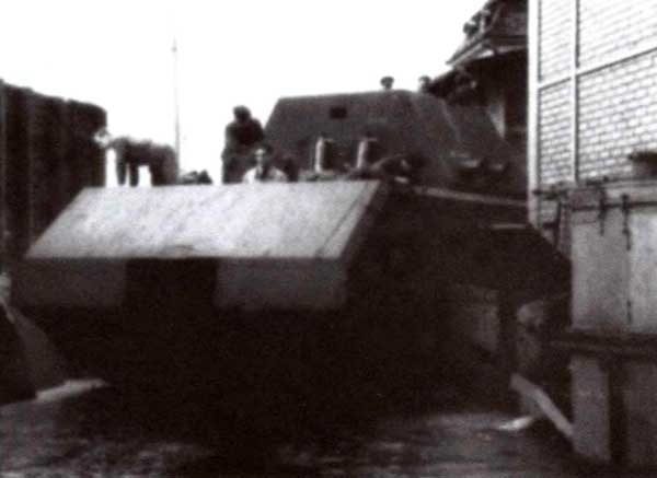 Иллюстрация к книге — «Маус» и другие. Сверхтяжелые танки Второй Мировой [i_011.jpg]