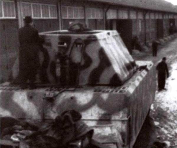 Иллюстрация к книге — «Маус» и другие. Сверхтяжелые танки Второй Мировой [i_041.jpg]