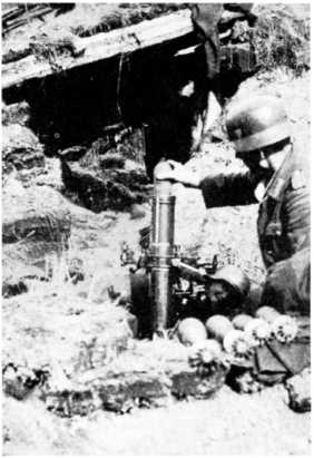 Иллюстрация к книге — Ленинградский "Блицкриг". На основе военных дневников высших офицеров вермахта генерал-фельдмаршала Вильгельма Риттера фон Лееба и генерал-полковника Франца Гальдера. 1941-1942 [i_007.jpg]