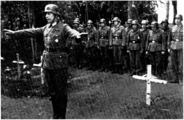 Иллюстрация к книге — Ленинградский "Блицкриг". На основе военных дневников высших офицеров вермахта генерал-фельдмаршала Вильгельма Риттера фон Лееба и генерал-полковника Франца Гальдера. 1941-1942 [i_024.jpg]