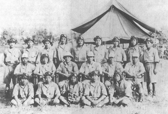 Иллюстрация к книге — Пикирующие бомбардировщики: История пикировщика. Пикировщики над джунглями [_03.jpg]