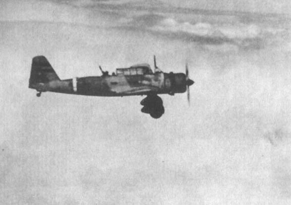 Иллюстрация к книге — Пикирующие бомбардировщики: История пикировщика. Пикировщики над джунглями [_05.jpg]