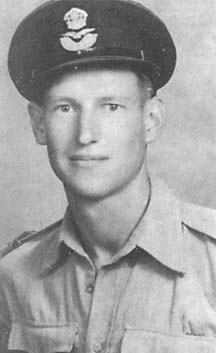 Иллюстрация к книге — Пикирующие бомбардировщики: История пикировщика. Пикировщики над джунглями [_10.jpg]