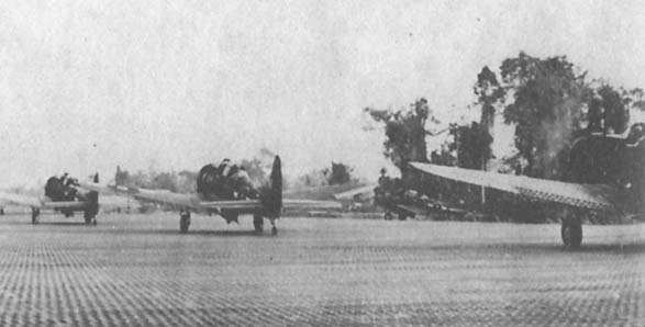 Иллюстрация к книге — Пикирующие бомбардировщики: История пикировщика. Пикировщики над джунглями [_16.jpg]