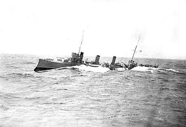 Иллюстрация к книге — Флот и война. Балтийский флот в Первую мировую [i_030.jpg]