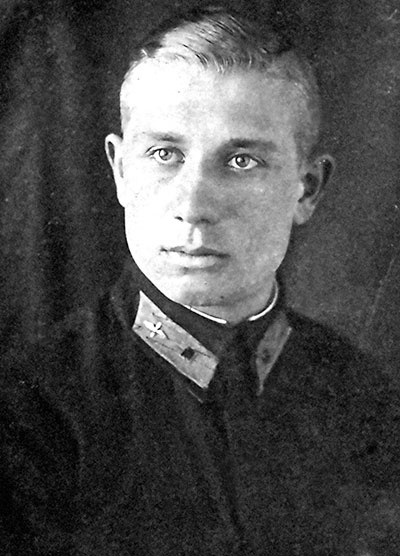 Иллюстрация к книге — На перехват! Летная книжка "сталинского сокола" [i_002.jpg]