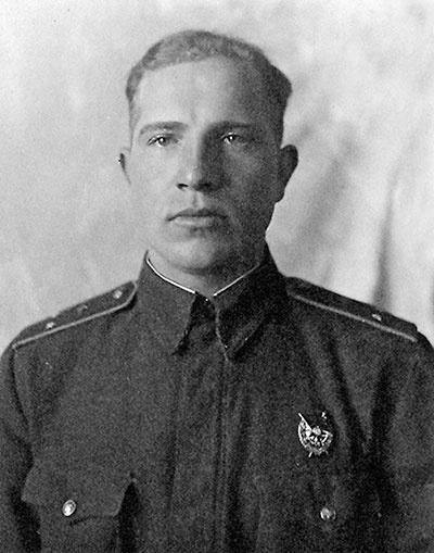 Иллюстрация к книге — На перехват! Летная книжка "сталинского сокола" [i_015.jpg]