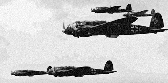 Иллюстрация к книге — На перехват! Летная книжка "сталинского сокола" [i_021.jpg]